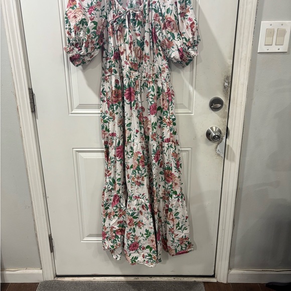 Anthropologie Dresses & Skirts - Anthropologie Somerset Floral Maxi Dress in White, Pink & Green Size M